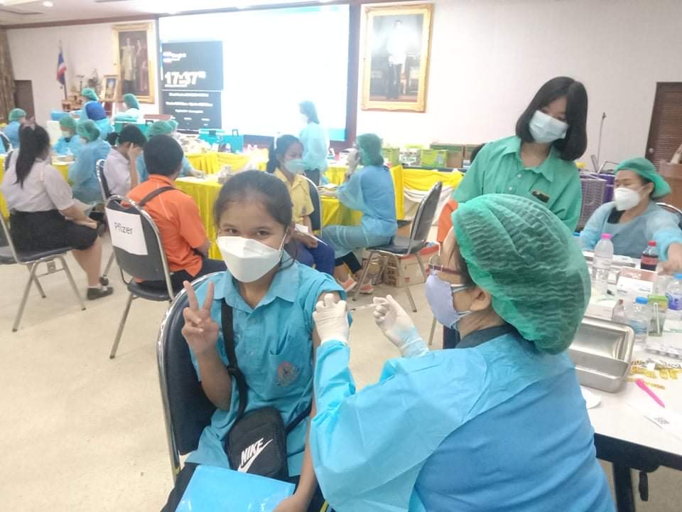 ฉีดวัคซีน โควิด 19 สำหรับนักเรียน 12-18ปี 