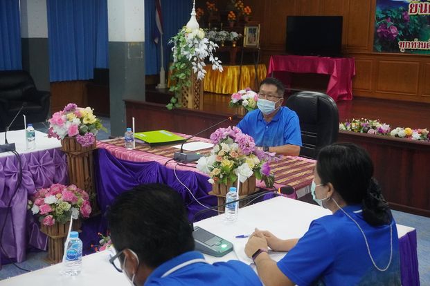 ประชุมคณะกรรมการสถานศึกษาขั้นพื้นฐาน เพื่อขอความเห็นชอบแผนปฏิบัติการ ประจำปีงบประมาณ 2565 เพิ่มเติม ฉบับที่ 1 