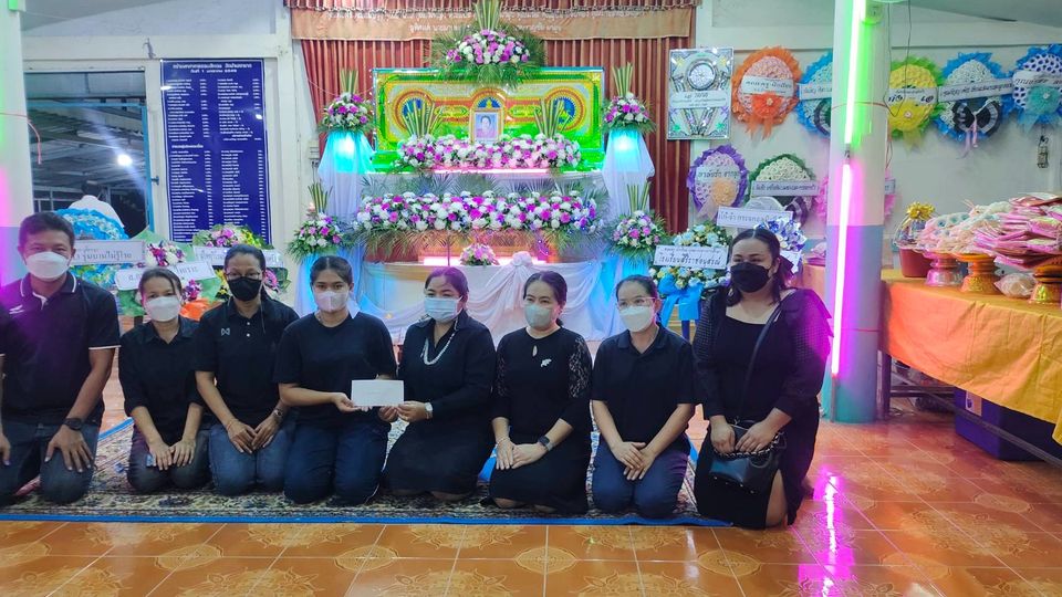 ข้าร่วมฟังสวดอภิธรรมศพและพิธีฌาปนกิจศพ  คุณแม่สุมาลี เทียมเสมอ 